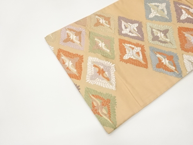  向かい鶴菱模様織出し袋帯